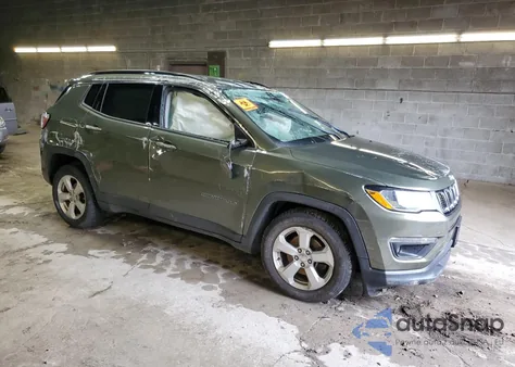 2018 Jeep Compass Latitude из США, поврежденный, VIN 3C4NJDBB0JT103643